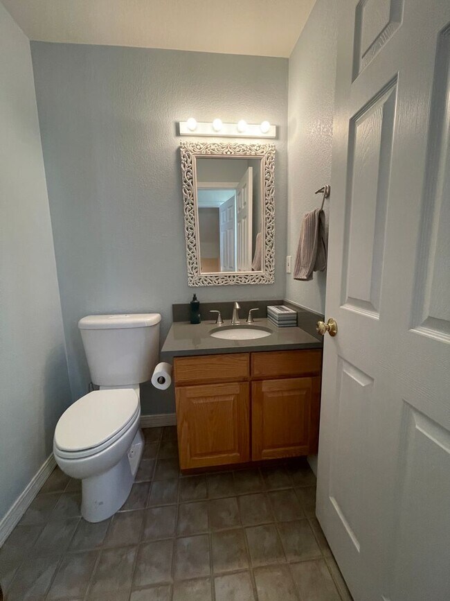 Foto del edificio - GORGEOUS 3 Bed 3 Bath Home In North Boulder