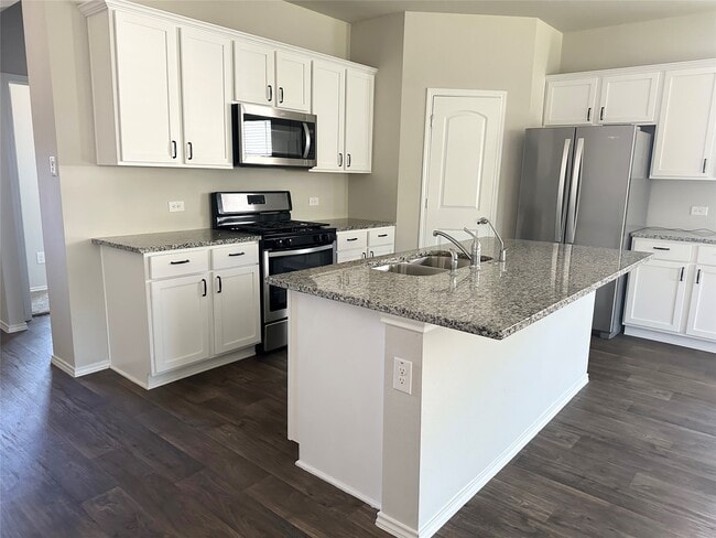 Foto del edificio - 12310 New River Trl