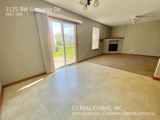 Building Photo - 3125 NW Gateway Dr