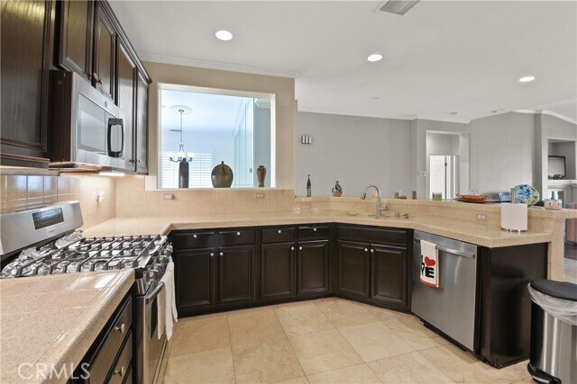 Foto del edificio - 6252 Goldendale Way