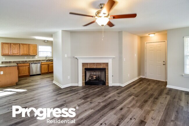 Building Photo - 7296 Green Ash Dr