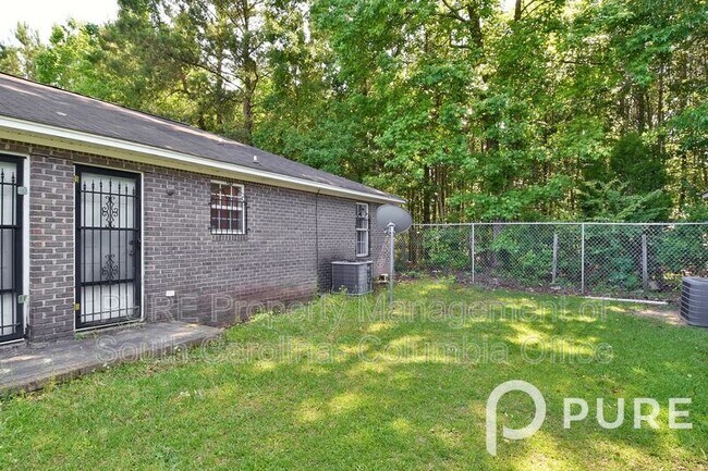 Building Photo - 701 Kings Rd