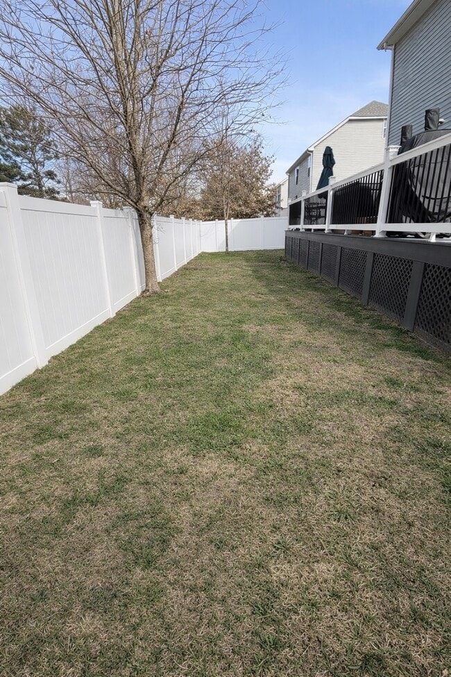 Building Photo - 211 Benthall Rd