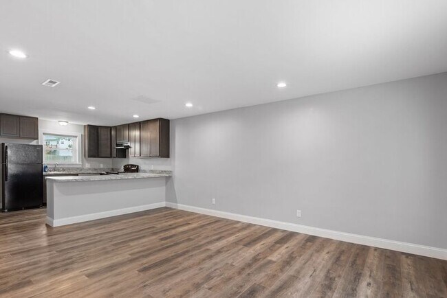 Foto del edificio - 1119 Columbus Cir