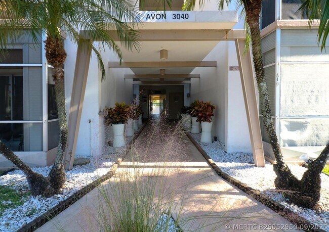 Foto del edificio - 3040 NE 16th Ave