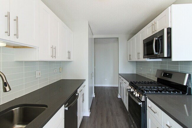 Foto del edificio - 539 N State St