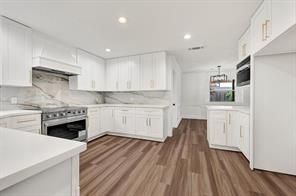 Foto del edificio - 15618 Banty Falls Ct