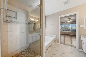 Building Photo - 26038 Palmdale Estate Dr