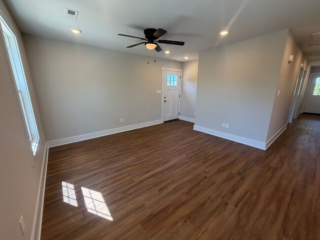 Building Photo - New Construction Second Floor Duplex