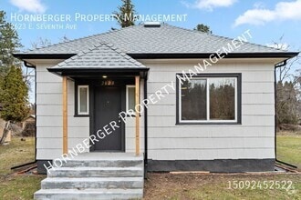 Building Photo - 2623 E 7th Ave