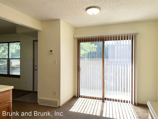 Building Photo - 3 br, 2.5 bath House - 4336 Hunting Meadows
