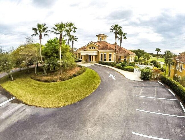 Building Photo - 5060 Fairways Cir