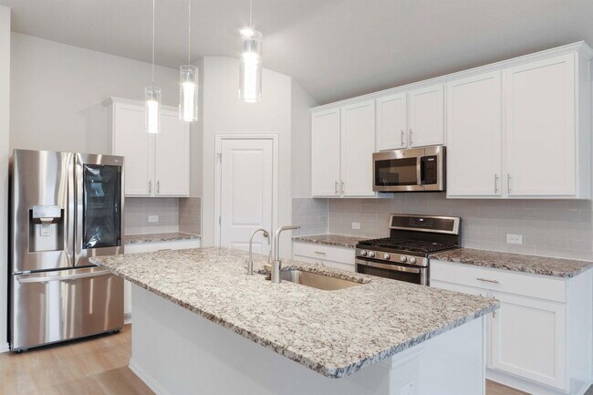Foto del edificio - 13309 Arbor Hill Cove