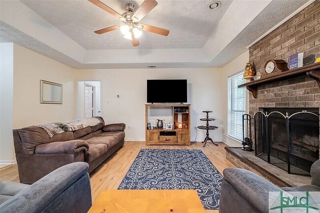 Foto del edificio - 613 Ryan Ln