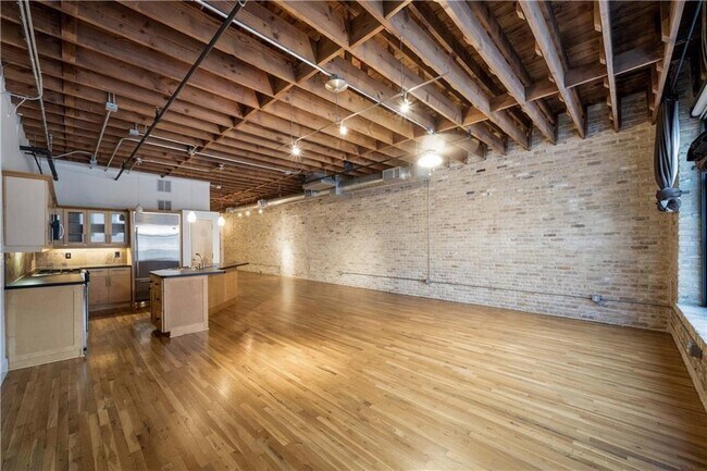 Foto del edificio - 411 Brazos St