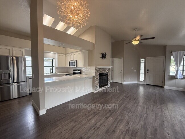 Building Photo - 7059 Sprig Dr