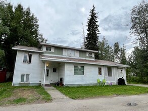 Building Photo - 123 4th Ave