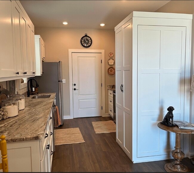 Building Photo - The Cottages at Ashton