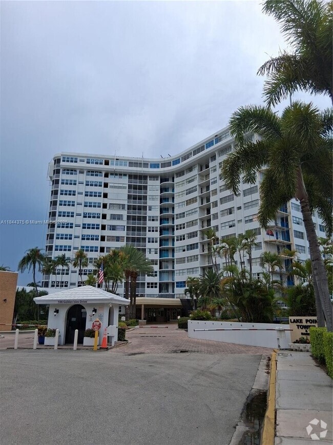 Building Photo - 100 Golden Isles Dr