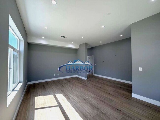 Foto del edificio - 2126 238th St