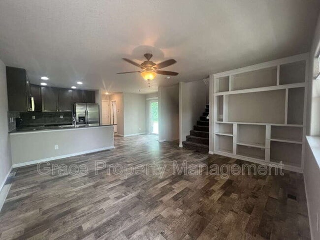Building Photo - 6107 Kochia Ct
