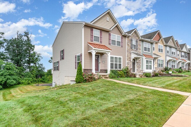 Foto del edificio - 5105 Laurel Valley Ln