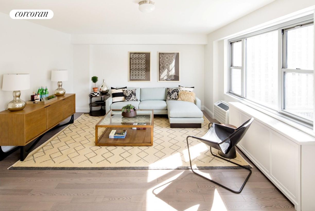 Foto principal - 100 W 93rd St