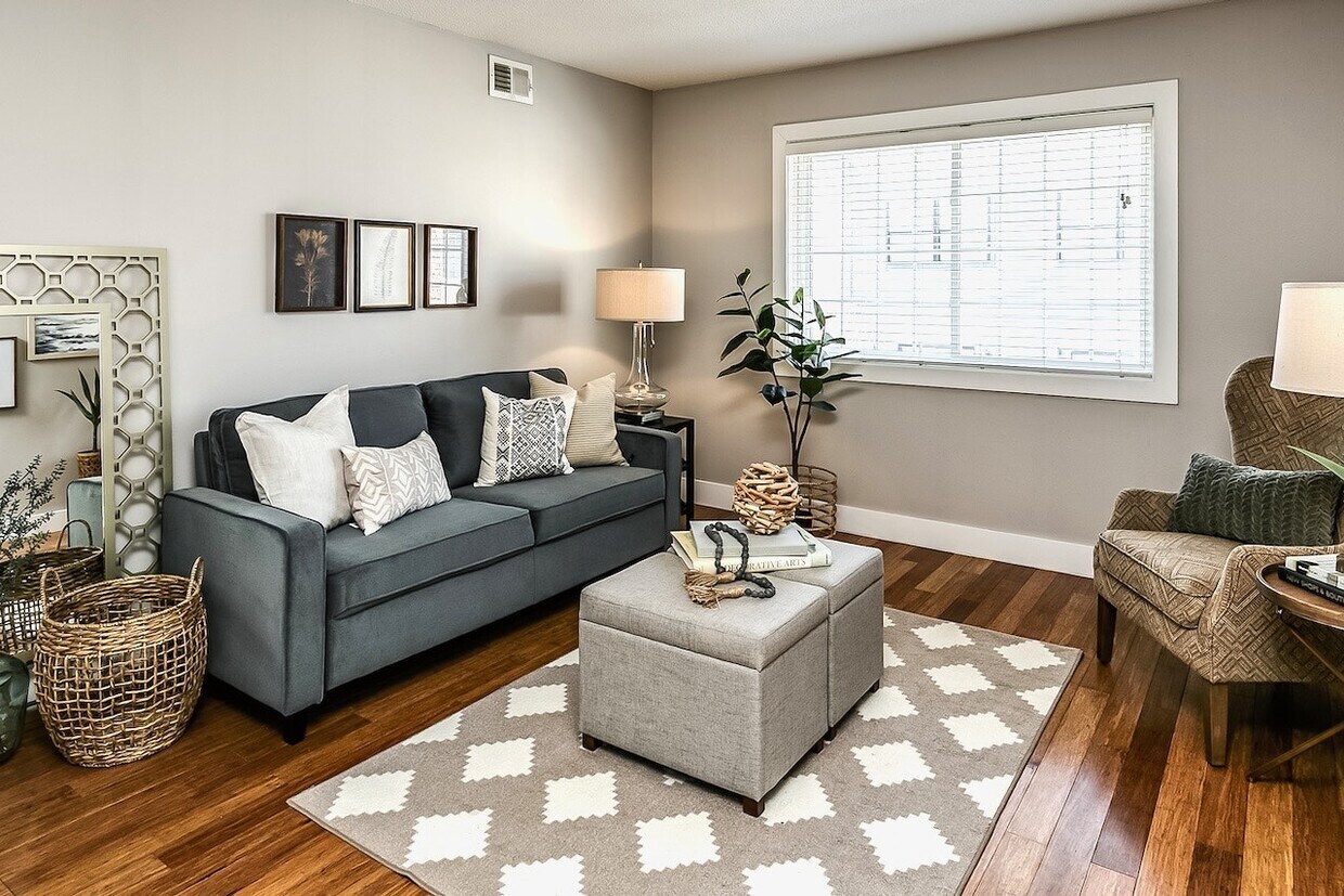 Foto principal - 3074 Mason Street, Unit 3