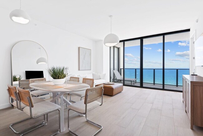 Foto del edificio - 900 N Ocean Blvd