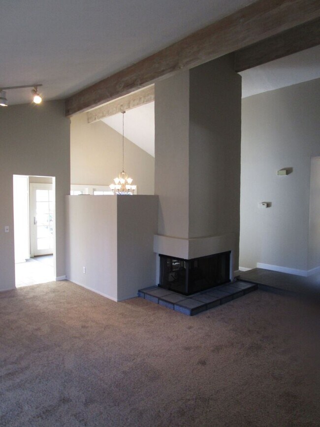 Building Photo - Single Story 4 BR House in Scripps Ranch