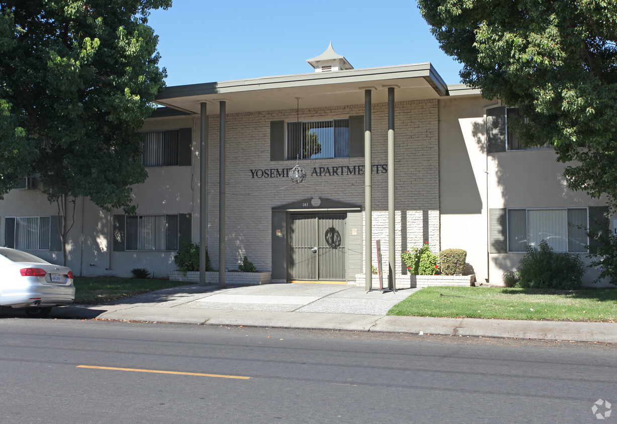 Foto del edificio - Yosemite Apartments