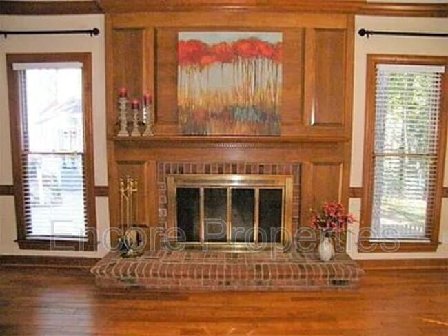 Building Photo - 106 Whispering Pines Ct