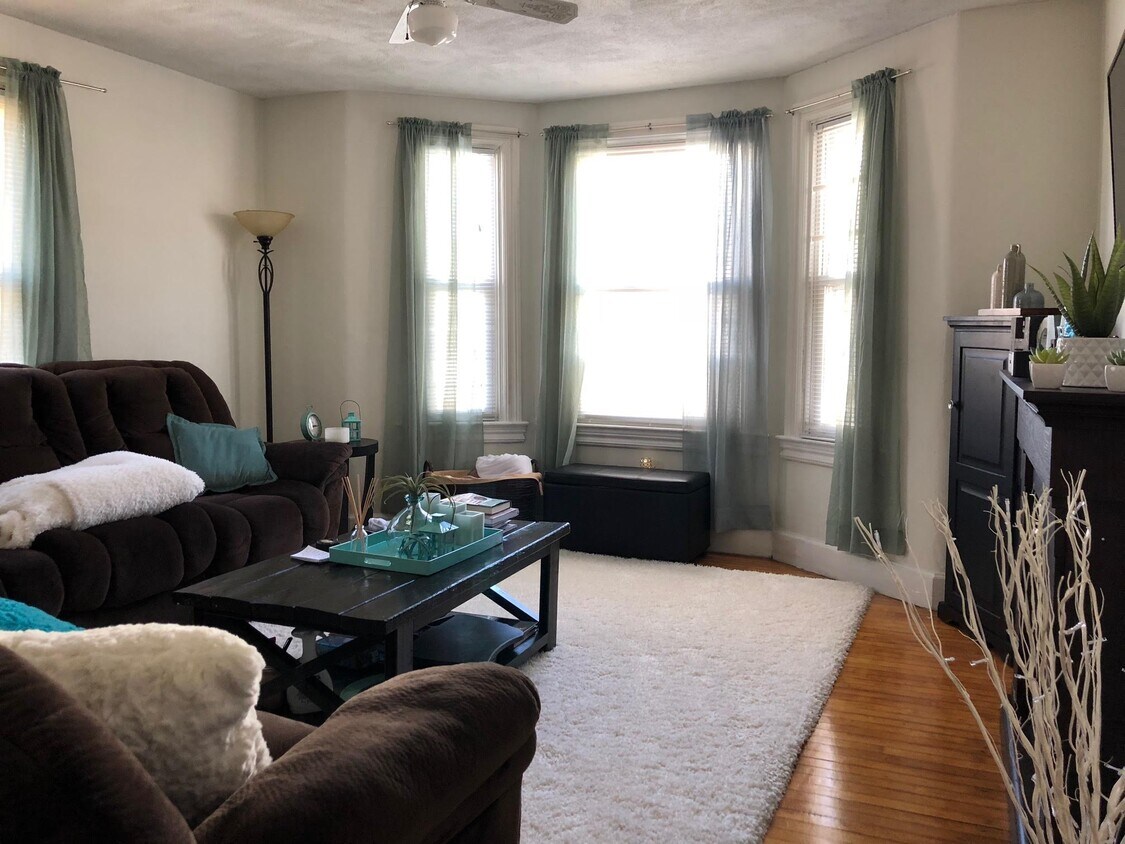 35 Lawrence St Unit 1, Medford, MA 02155 Apartments in Medford, MA