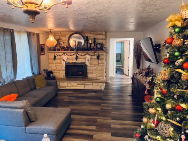 Building Photo - 975 Cross St SE