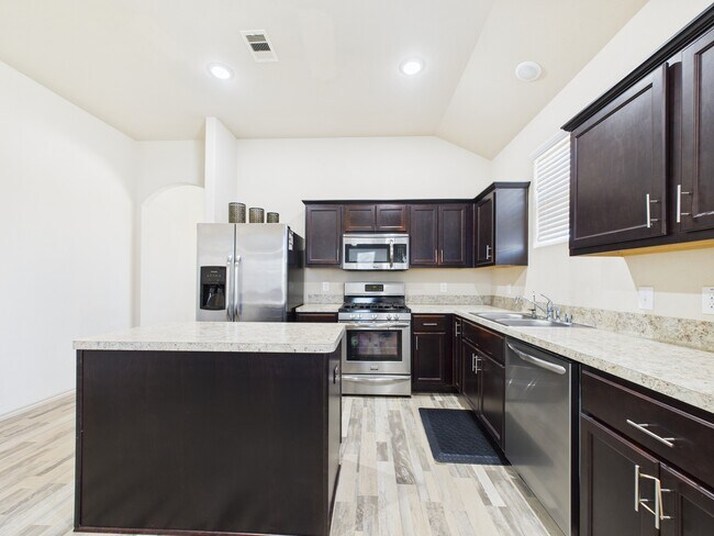 Foto del edificio - 5206 Rosehill Ridge Ct