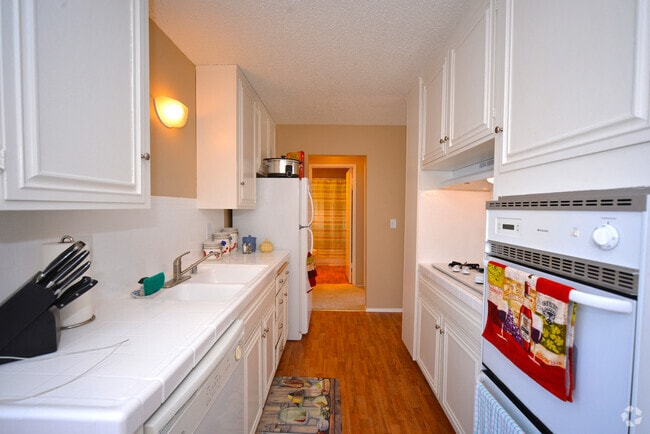 Ocean View Townhomes one bedroom one bathroom galley style kitchen view - Ocean View Townhomes