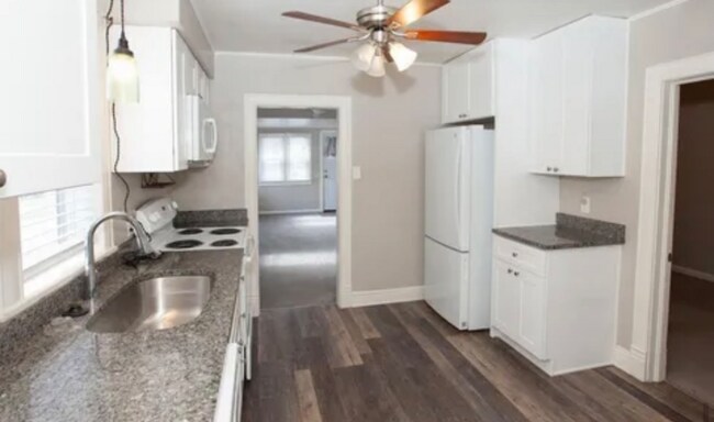 Foto del edificio - 208 Lincoln St