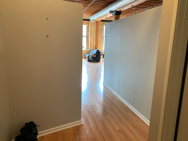 Foto del edificio - 141 N Water St