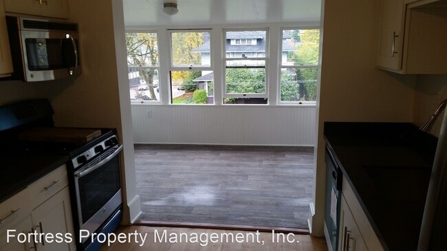 Foto del edificio - 2210 NE Weidler St