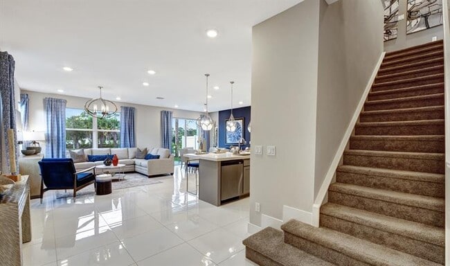 Building Photo - 215 Preserve Trl S
