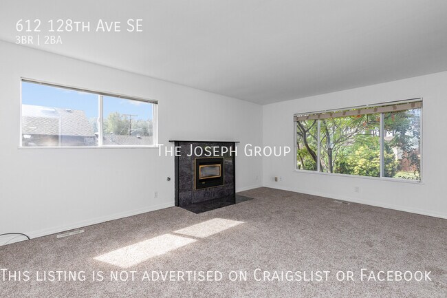 Building Photo - Beautifully updated 3 bed/2 bath in perfec...