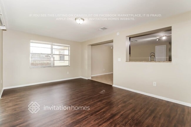 Foto del edificio - 6419 Willow Wood Ct