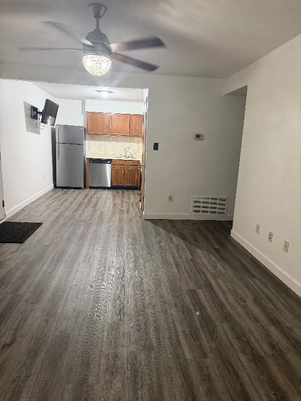 Building Photo - 1231 Creve Coeur Crossing Ln