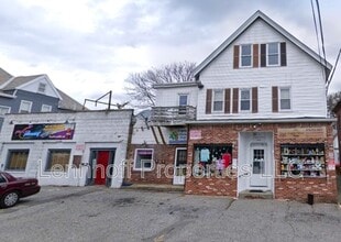 Building Photo - 105-105 Mammoth Rd