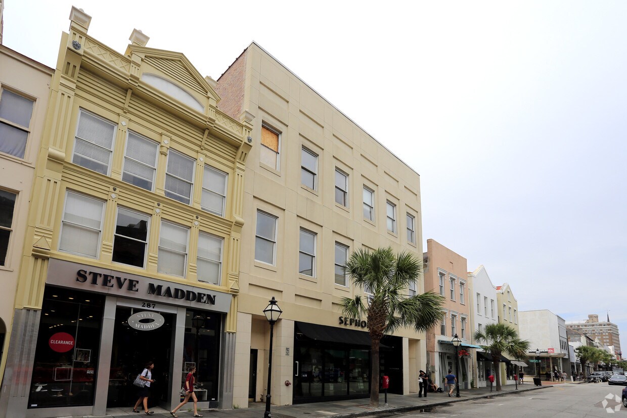 Building Photo - MULTI-FAMILY