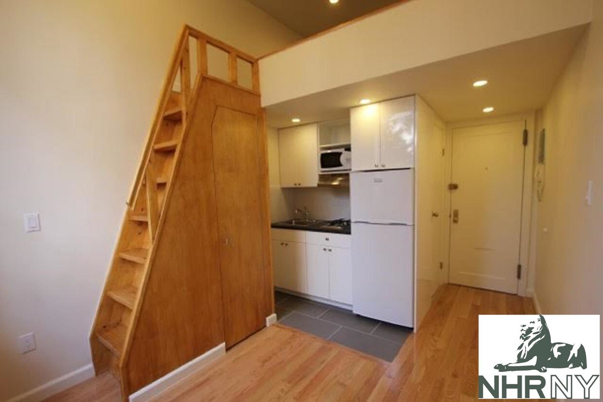 Primary Photo - 133 West 15th Street