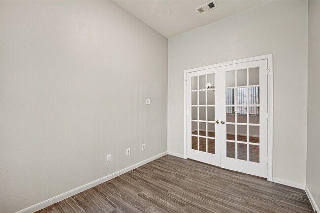 Foto del edificio - 9241 Clearwood Landing Blvd