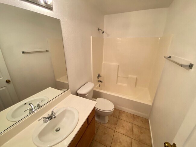 Foto del edificio - Gated community