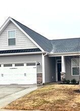 Building Photo - 290 Foxbank Cir