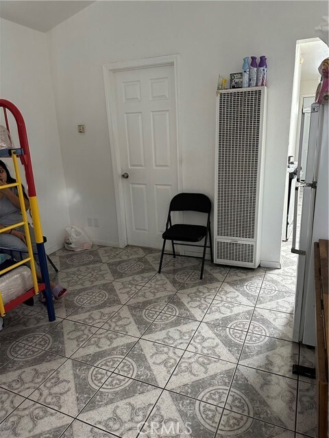 Foto del edificio - 210 S Main St